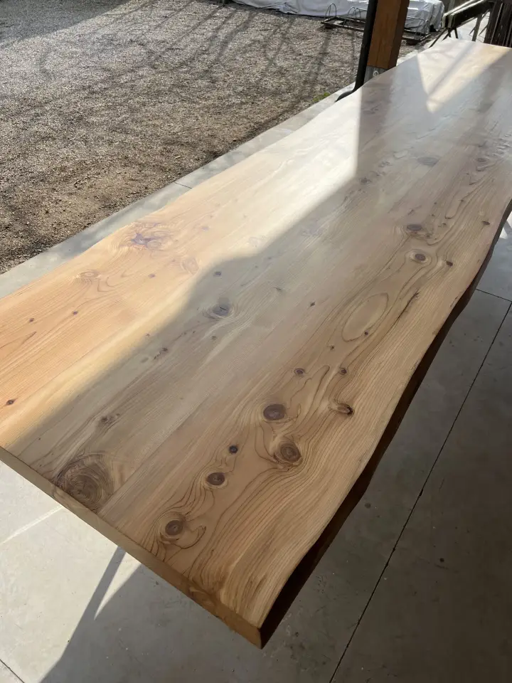 Dettaglio tavolone personalizzato